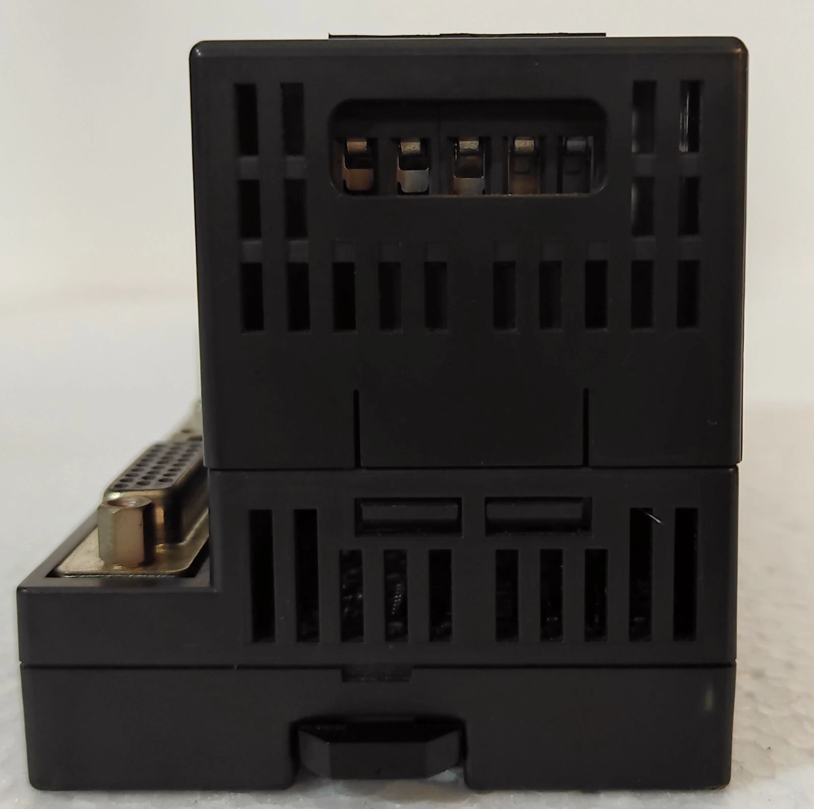 admin/uploads/uploads/GE Fanuc IC200PWR001G VERSAMAX POWER SUPPLY_3.webp